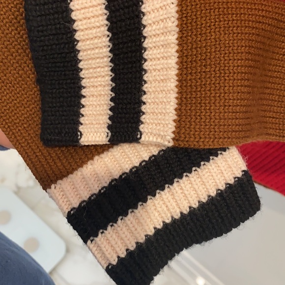 Made in Italy Designer Sweater *Ready for Après! - Picture 5 of 10